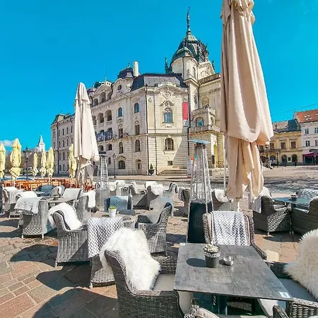 Апартаменты Hlavna *