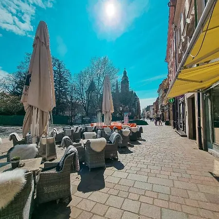 Hlavna *