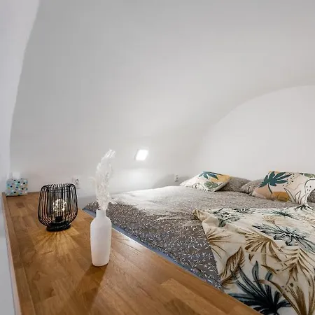 Hlavna Apartment *