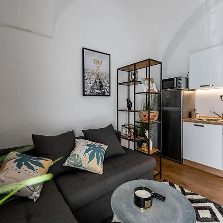 Hlavna Apartment *